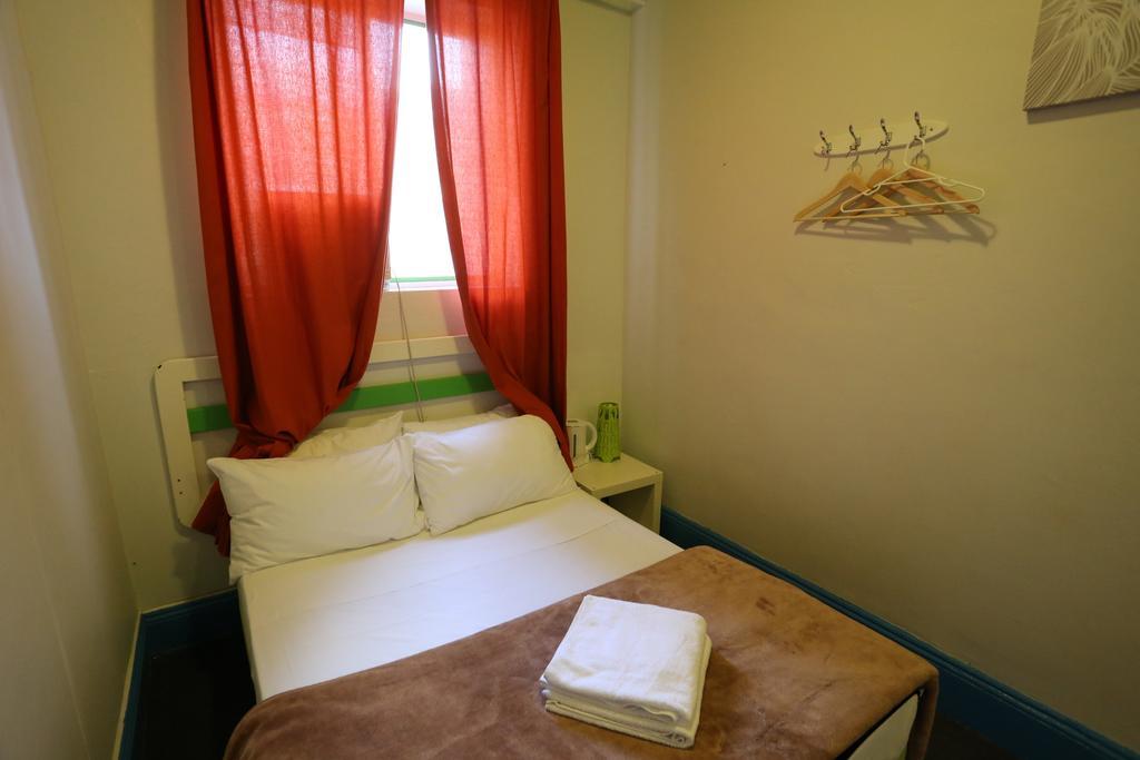 Central Perk Lodge Sydney Room photo